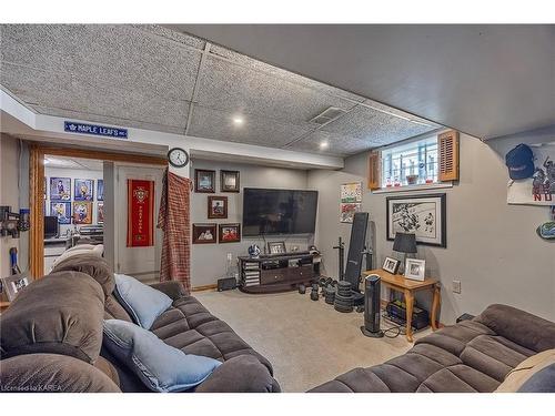 1006 Old Colony Road, Kingston, ON - Indoor Photo Showing Other Room