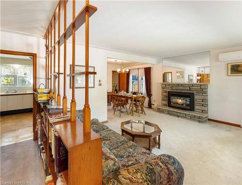 203 Arnold Street, Kingston, ON - Indoor Photo Showing Living Room With Fireplace