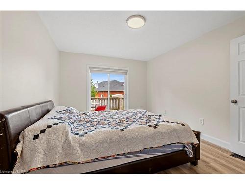 513 Grandtrunk Avenue, Kingston, ON - Indoor Photo Showing Bedroom