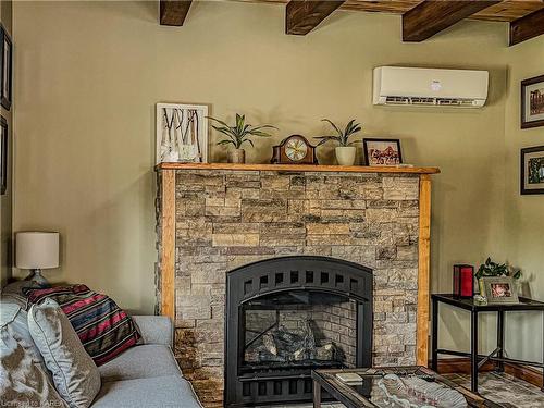 1977 Thorpe Road, Odessa, ON - Indoor Photo Showing Living Room With Fireplace