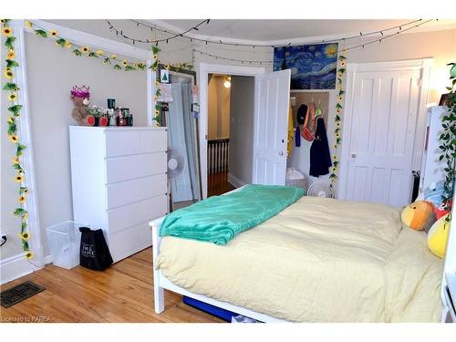 368 Alfred Street, Kingston, ON - Indoor Photo Showing Bedroom