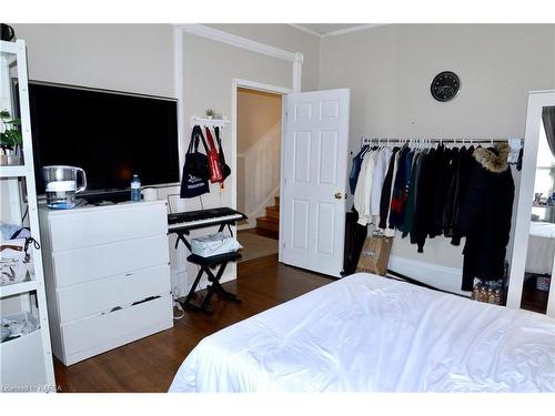 368 Alfred Street, Kingston, ON - Indoor Photo Showing Bedroom