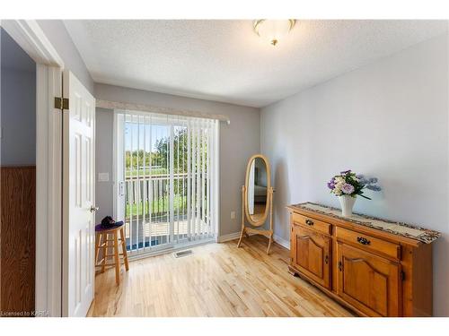 1072 Featherstone Court, Kingston, ON - Indoor Photo Showing Other Room