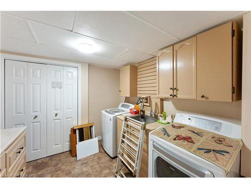 1072 Featherstone Court, Kingston, ON - Indoor Photo Showing Laundry Room