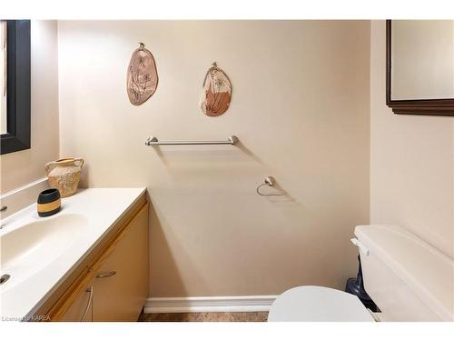 1072 Featherstone Court, Kingston, ON - Indoor Photo Showing Bathroom