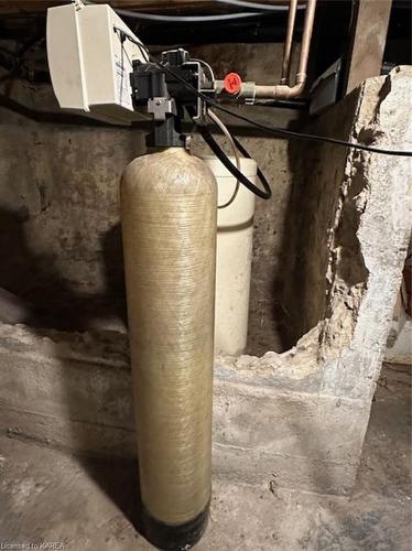 22 King St E, Lansdowne, ON - Indoor Photo Showing Basement