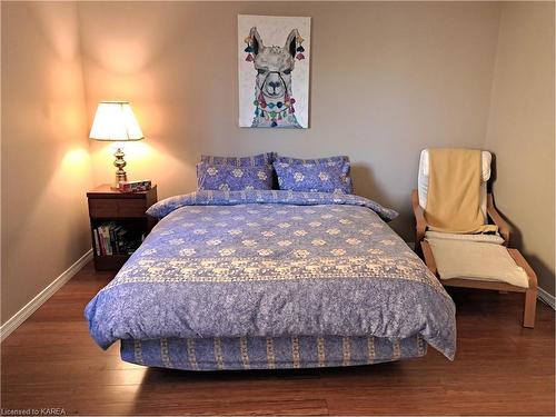 1076 Hickorywood Crescent, Kingston, ON - Indoor Photo Showing Bedroom