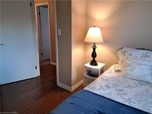 1076 Hickorywood Crescent, Kingston, ON - Indoor Photo Showing Bedroom