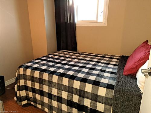 1076 Hickorywood Crescent, Kingston, ON - Indoor Photo Showing Bedroom