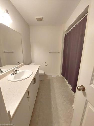 1642 Hetherington Drive, Peterborough, ON - Indoor Photo Showing Bathroom