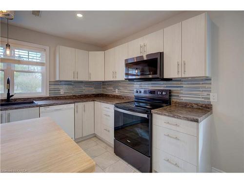 98 Main Street, Odessa, ON - Indoor Photo Showing Kitchen