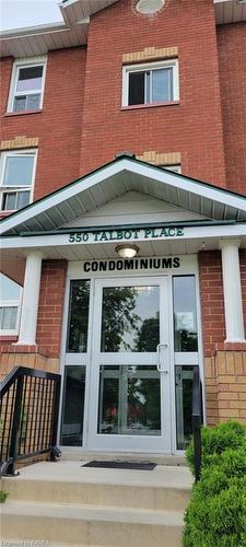 404-550 Talbot Place, Gananoque, ON - Outdoor