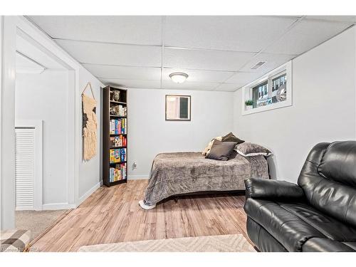 757 Littlestone Crescent, Kingston, ON - Indoor Photo Showing Bedroom