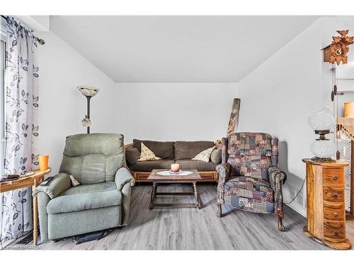 303 Conacher Drive, Kingston, ON - Indoor Photo Showing Living Room