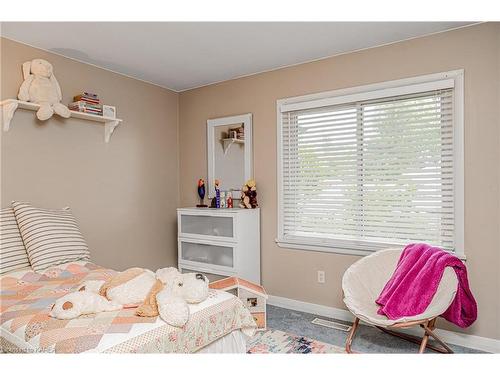 523 Glenview Avenue, Kingston, ON - Indoor Photo Showing Bedroom