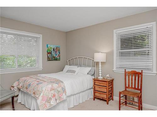 523 Glenview Avenue, Kingston, ON - Indoor Photo Showing Bedroom