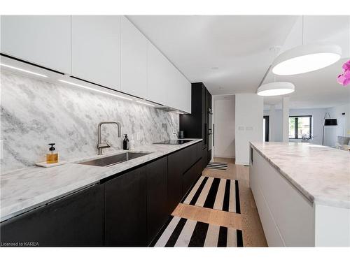 78 Pembroke Street, Kingston, ON - Indoor Photo Showing Kitchen