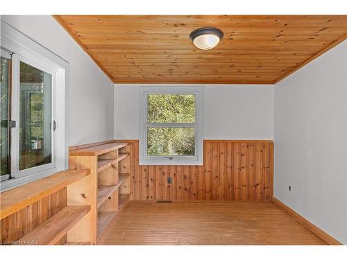 145 Taylor Road W, Gananoque, ON - Indoor Photo Showing Other Room