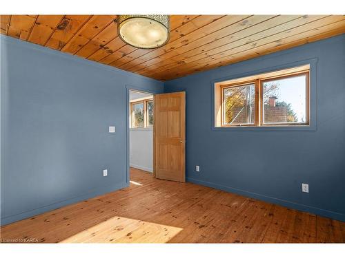 145 Taylor Road W, Gananoque, ON - Indoor Photo Showing Other Room