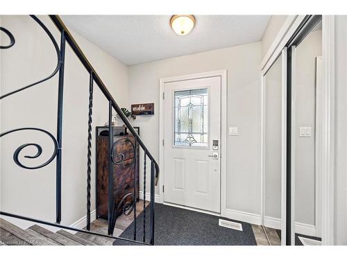 884 Uxbridge Crescent, Kingston, ON - Indoor Photo Showing Other Room