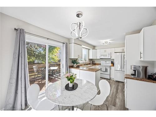 884 Uxbridge Crescent, Kingston, ON - Indoor Photo Showing Dining Room