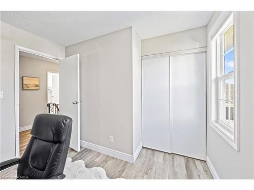 884 Uxbridge Crescent, Kingston, ON - Indoor Photo Showing Other Room