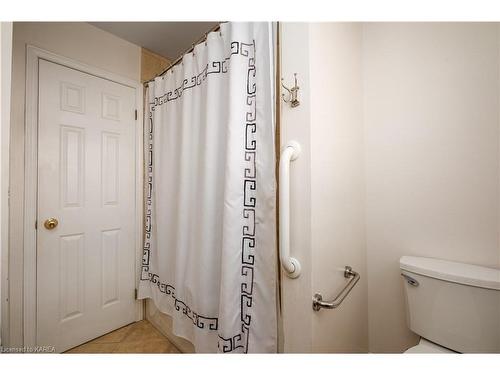 969 Mona Drive, Kingston, ON - Indoor Photo Showing Bathroom