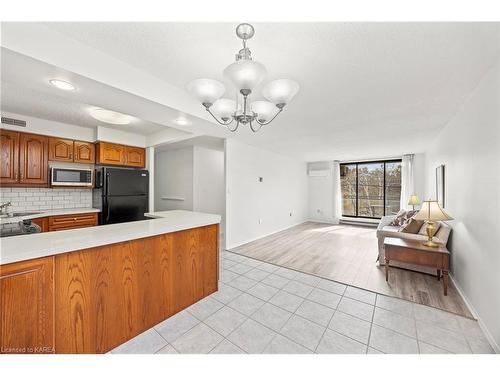 208-120 Barrett Court, Kingston, ON - Indoor Photo Showing Kitchen