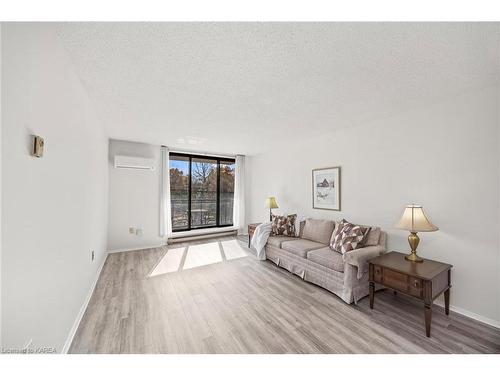 208-120 Barrett Court, Kingston, ON - Indoor Photo Showing Living Room