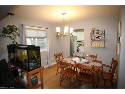 1111 Hickorywood Crescent, Kingston, ON - Indoor Photo Showing Dining Room