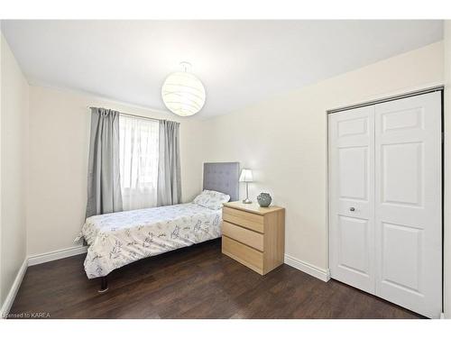 1610 John Counter Boulevard, Kingston, ON - Indoor Photo Showing Bedroom