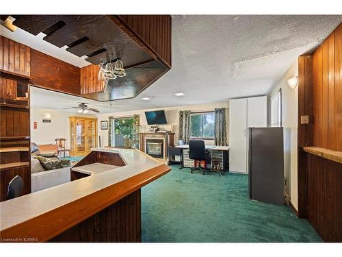 1610 John Counter Boulevard, Kingston, ON - Indoor Photo Showing Kitchen