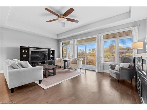 25 Staikos Court, Napanee, ON - Indoor Photo Showing Living Room