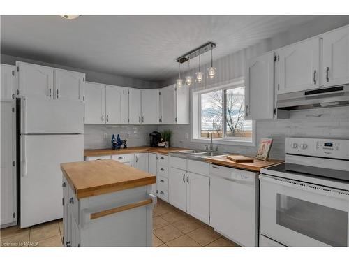 437 Haig Road, Gananoque, ON - Indoor Photo Showing Kitchen With Double Sink