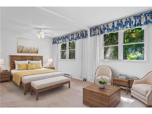 24-19 Macpherson Avenue, Kingston, ON - Indoor Photo Showing Bedroom