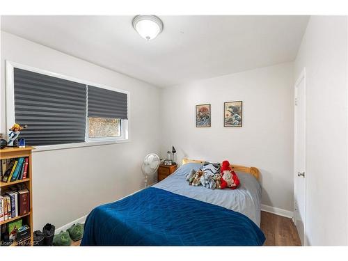 459 Mcewen Drive, Kingston, ON - Indoor Photo Showing Bedroom