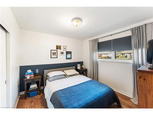 459 Mcewen Drive, Kingston, ON - Indoor Photo Showing Bedroom