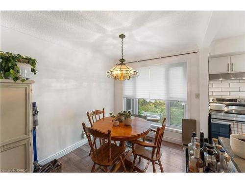 459 Mcewen Drive, Kingston, ON - Indoor Photo Showing Dining Room