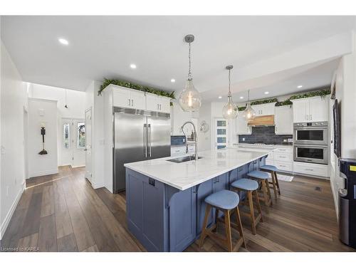 1403 Perradice Drive, Kingston, ON - Indoor Photo Showing Kitchen With Upgraded Kitchen