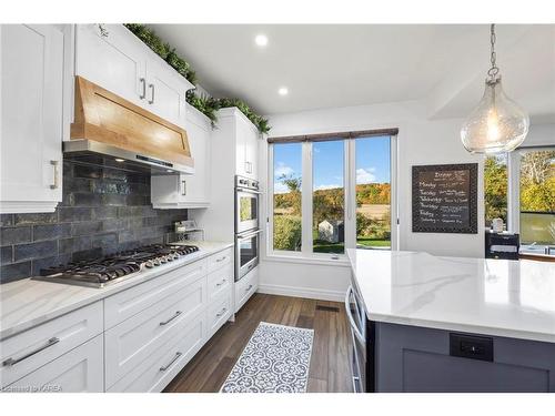 1403 Perradice Drive, Kingston, ON - Indoor Photo Showing Kitchen With Upgraded Kitchen