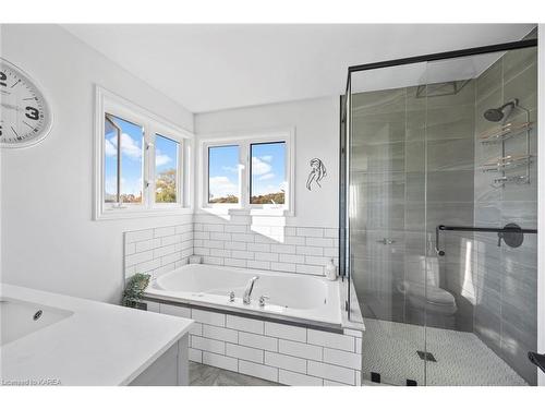 1403 Perradice Drive, Kingston, ON - Indoor Photo Showing Bathroom