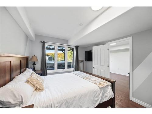 1403 Perradice Drive, Kingston, ON - Indoor Photo Showing Bedroom