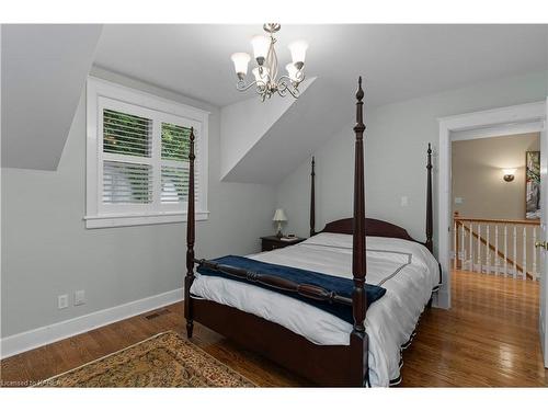 222 Greenbay Road, Kingston, ON - Indoor Photo Showing Bedroom