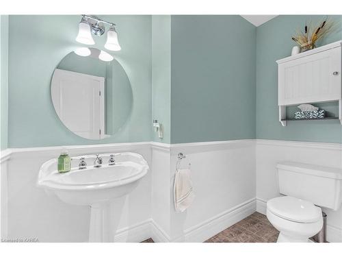 3994 Howes Road, Kingston, ON - Indoor Photo Showing Bathroom