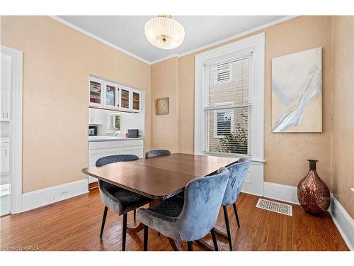 209 Centre Street N, Napanee, ON - Indoor Photo Showing Dining Room