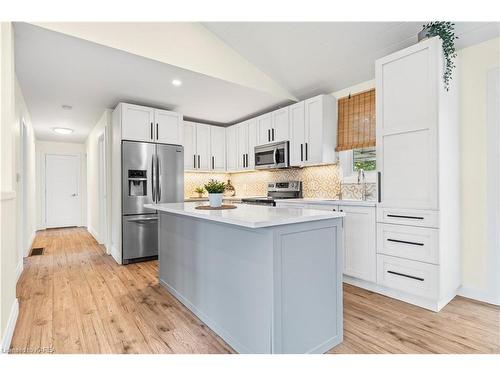 1995 Cordukes Road, Kingston, ON - Indoor Photo Showing Kitchen With Upgraded Kitchen