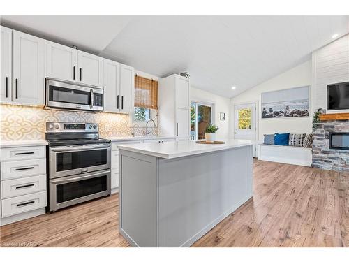 1995 Cordukes Road, Kingston, ON - Indoor Photo Showing Kitchen With Upgraded Kitchen