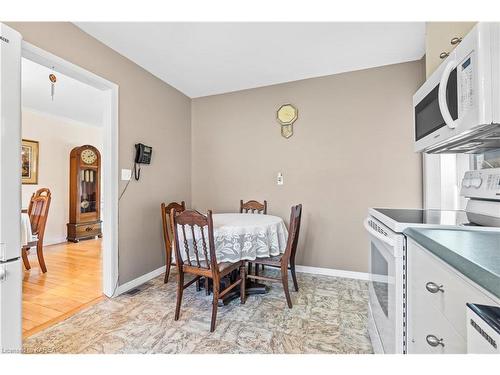 240 Somerset Drive, Bath, ON - Indoor