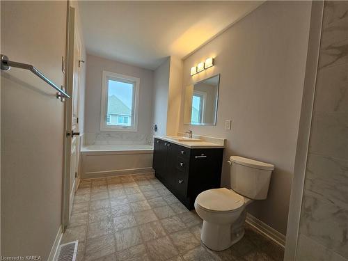 1112 Horizon Drive, Kingston, ON - Indoor Photo Showing Bathroom