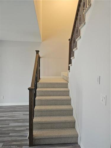 1112 Horizon Drive, Kingston, ON - Indoor Photo Showing Other Room